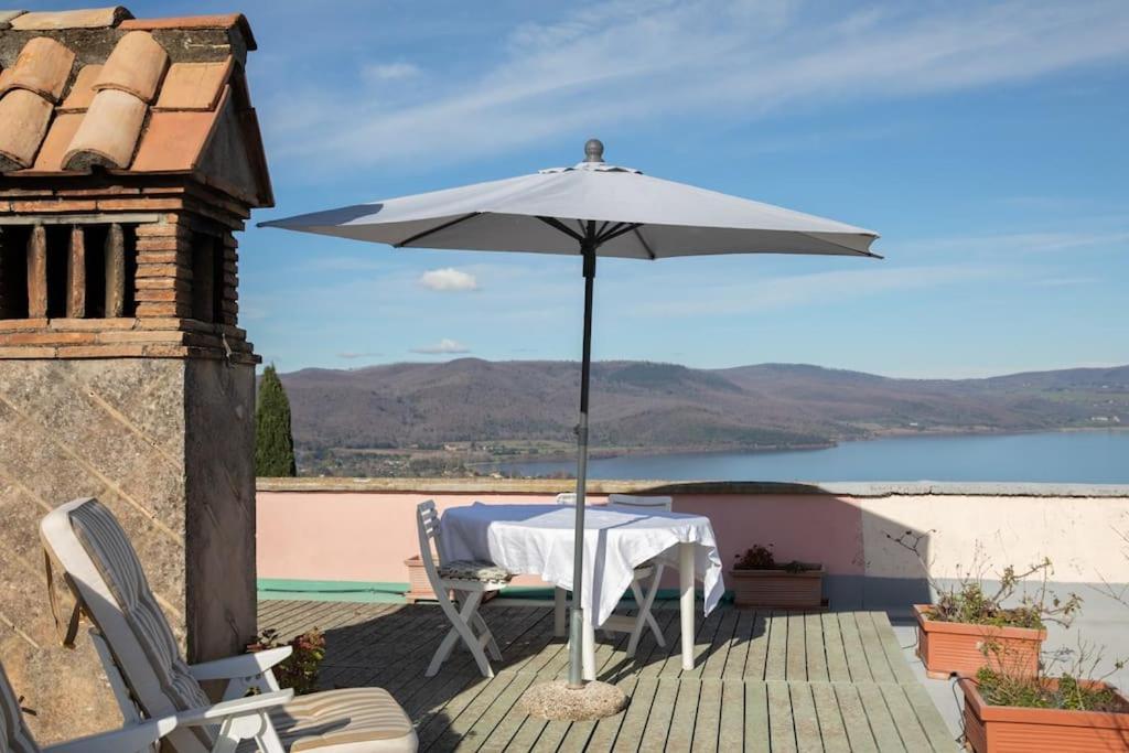 La Terrazza Nel Borgo Lägenhet Bracciano  Exteriör bild